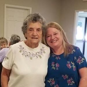 Meet your Posher, Rena